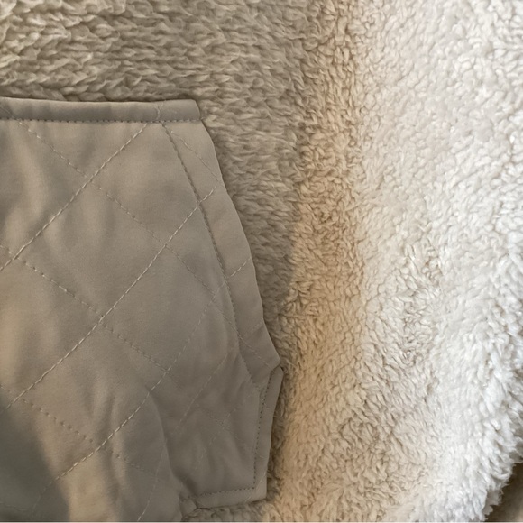 Wild Skye Half Zip. Size medium. -2 - Picture 4 of 6